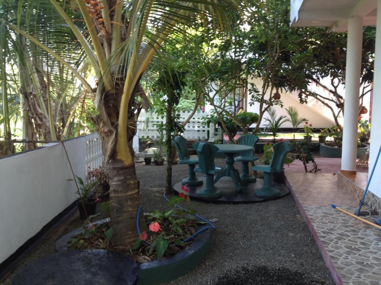 Happy Villa Hikkaduwa Ngoại thất bức ảnh