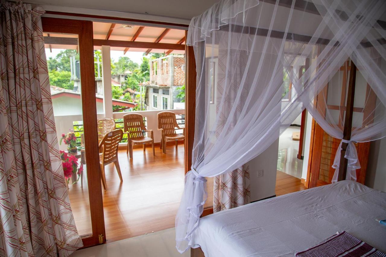 Happy Villa Hikkaduwa Ngoại thất bức ảnh