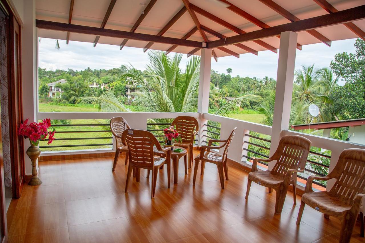 Happy Villa Hikkaduwa Ngoại thất bức ảnh