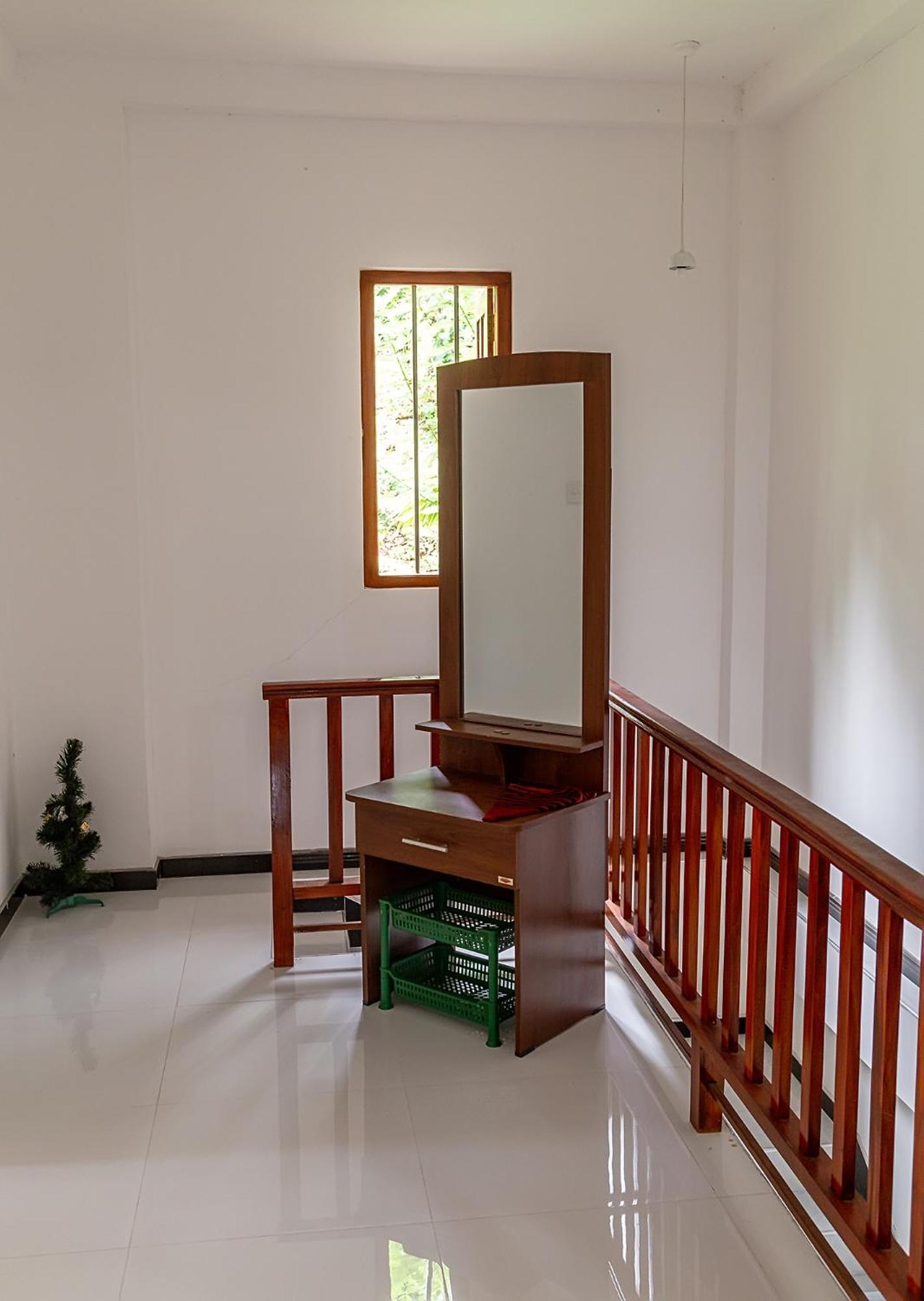 Happy Villa Hikkaduwa Ngoại thất bức ảnh